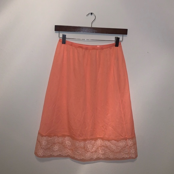 Vanity Fair Dresses & Skirts - Vanity Fair Orange Floral Skirt size M